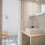 Liiiving In - Design Palace * Oporto