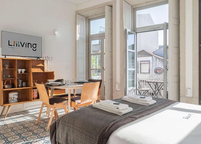 아파트 Liiiving In - Design Palace *