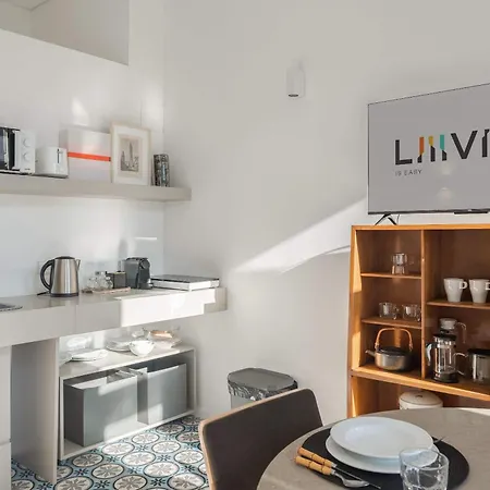 Apartman Liiiving In - Design Palace *