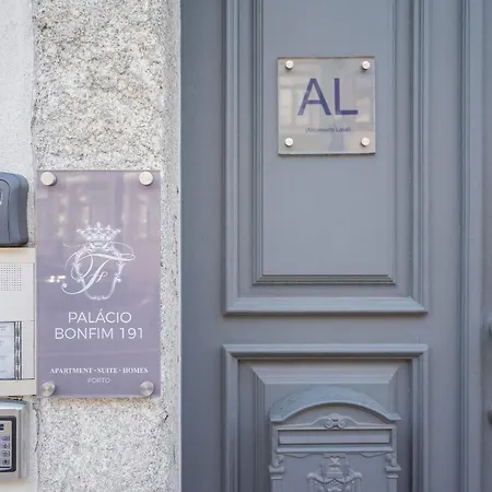 Liiiving In - Design Palace Appartamento *