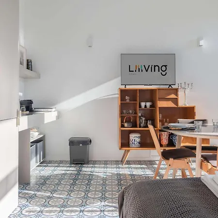 Liiiving In - Design Palace * Oporto